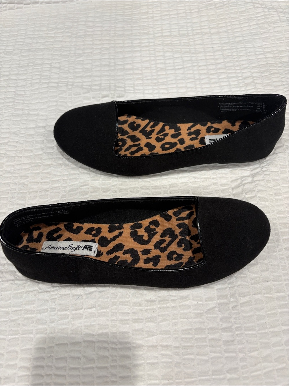 American Eagle Outfitters Black Slip-On Flats with Leopard Insole
Size 7